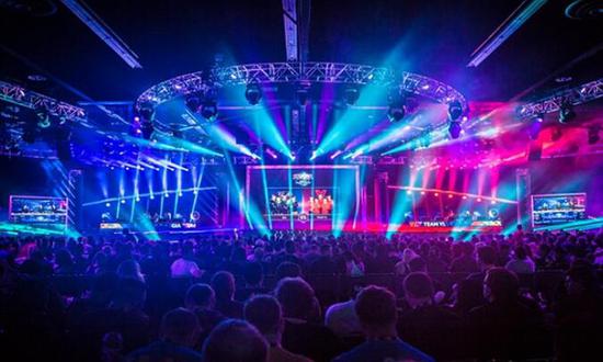 庞大的支持 庞大的支持