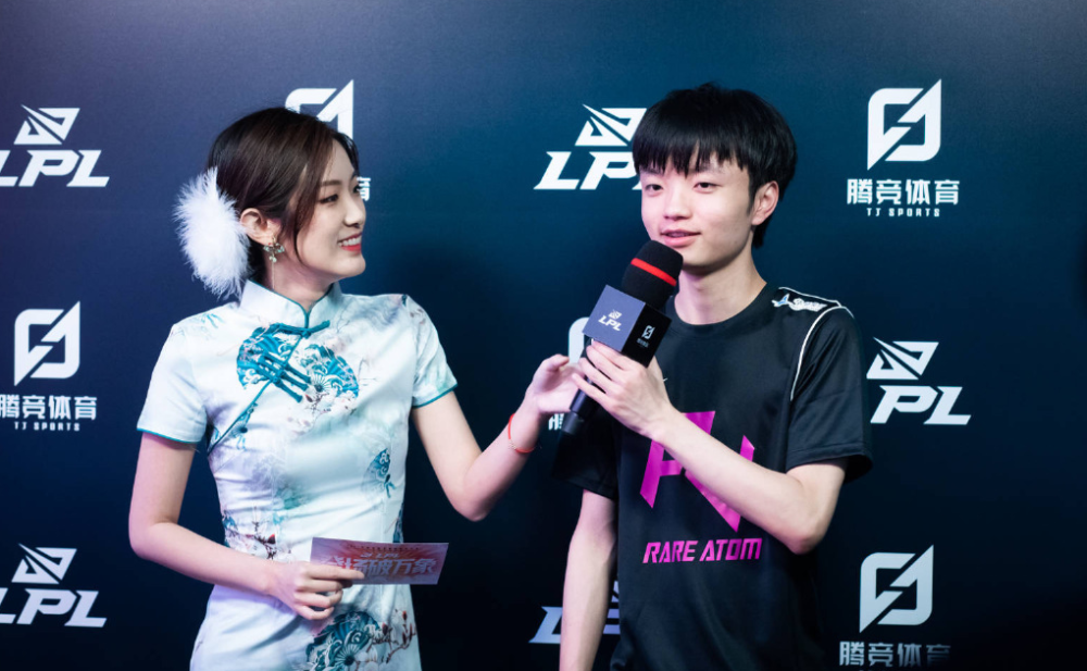 在比分交替 在比分交替