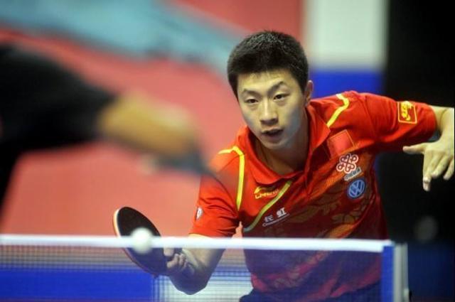 这一战略背 这一战略背